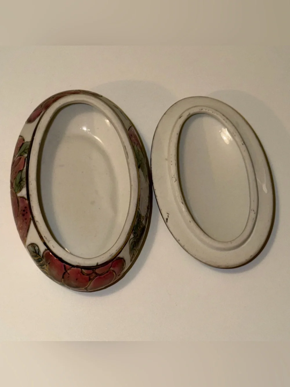 Vtg Toyo China Oval Porcelain Box Enamel Peaches & Fruit Motif Dish w/ gold trim
